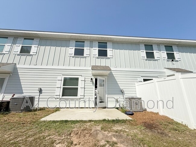 Building Photo - 7682 Shadow Lake Dr