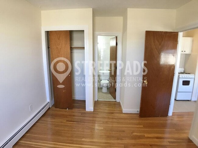 Building Photo - 1 bedroom in Boston MA 02135