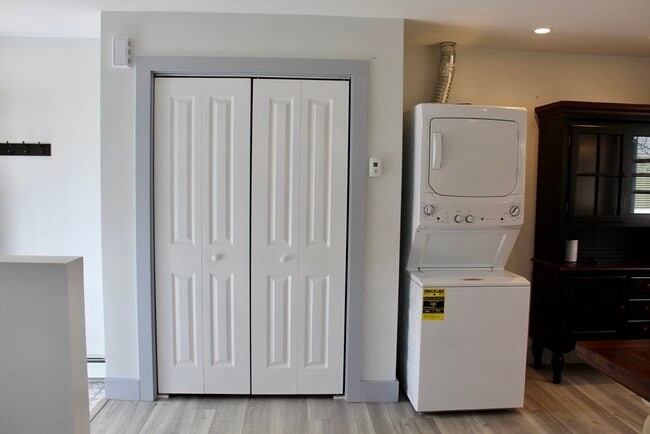 Building Photo - 44 True Rd