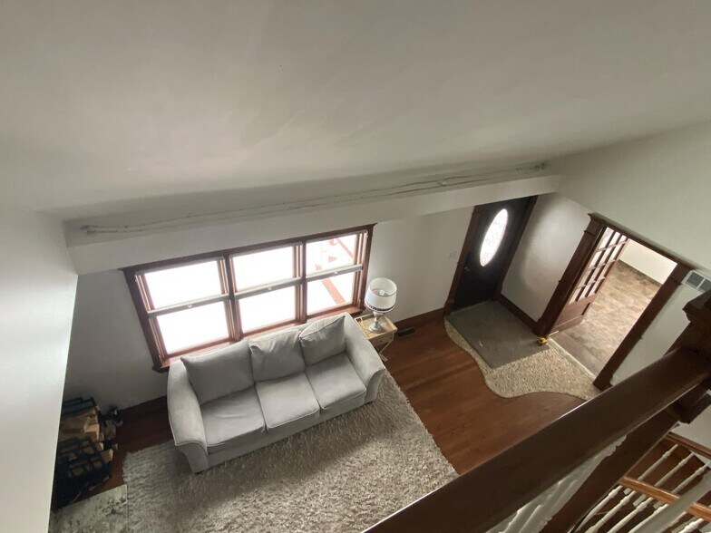 Building Photo - 71201 Coon Creek Rd