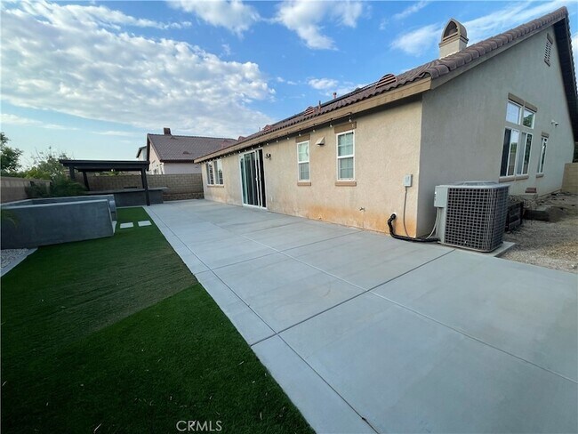 Building Photo - 34791 Heritage Oaks Ct