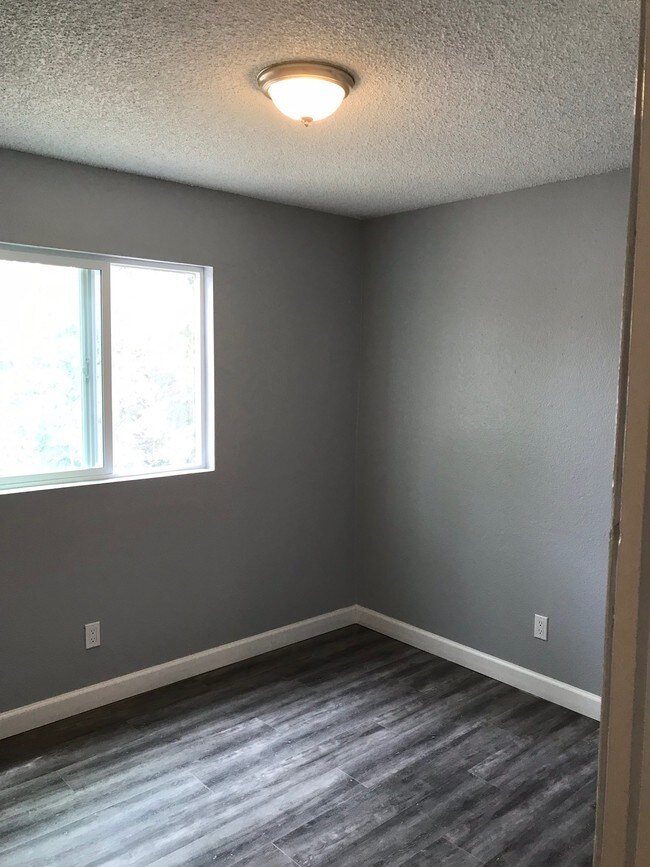 Building Photo - 3938 E Olive Ave