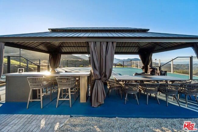 Building Photo - 265 Westlake Blvd