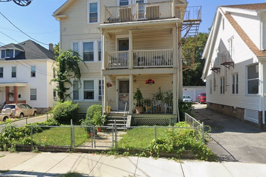 Building Photo - 209 Harrison Ave