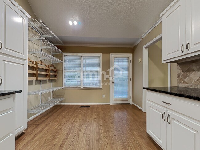 Building Photo - 7810 Wynfield Cir