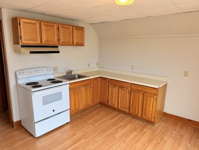 Building Photo - 30 Rockland St