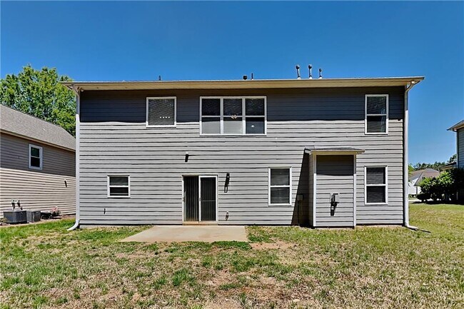 Building Photo - 3613 Aberdeen Way