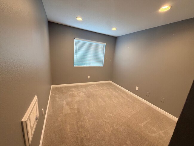 Building Photo - 1780 S El Camino Real