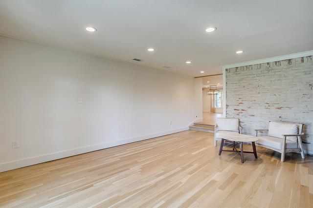 Building Photo - 428 Summit Dr