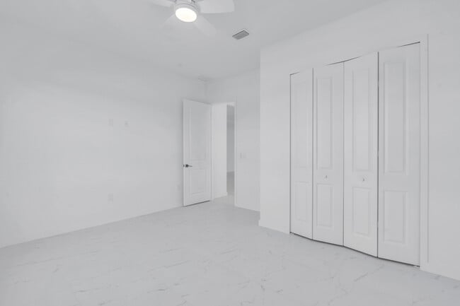 Building Photo - 3101 NW 42nd Pl