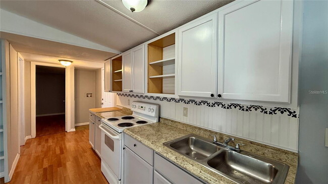 Building Photo - 639 Ellison Pkwy