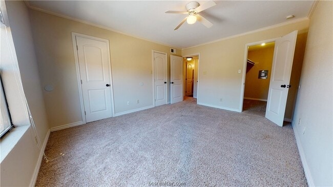 Building Photo - 904 University Oaks Blvd