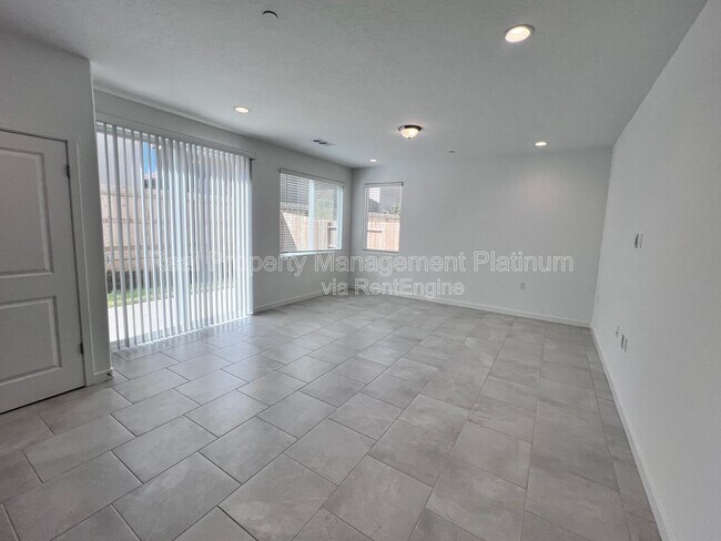 Building Photo - 2891 E Tierra Dr