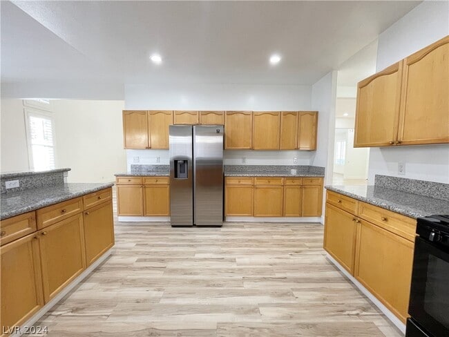 Building Photo - 7732 Crenshaw Way