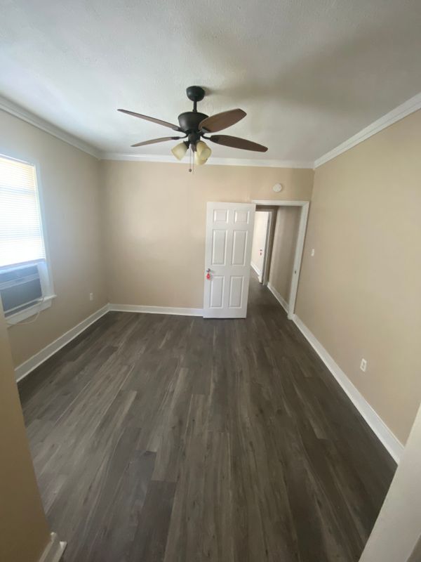 Building Photo - 1819 N Miro St