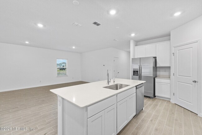 Building Photo - 122 Wrensong Pl