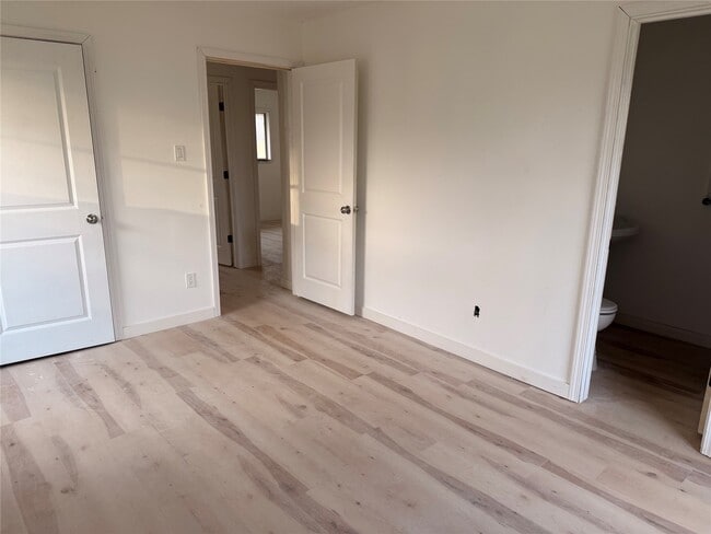 Building Photo - 8015 Howton St