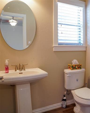 Building Photo - 4920-4922 Villas Dr