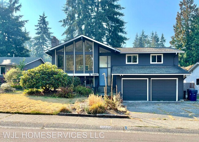 Primary Photo - 4 br, 3 bath House - 12903 NE 76th St