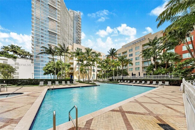 Building Photo - 2001 S Biscayne Blvd