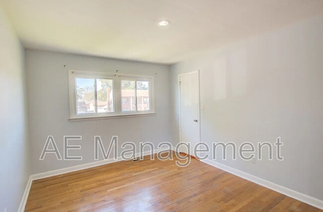 Building Photo - 1373 Coral Pl