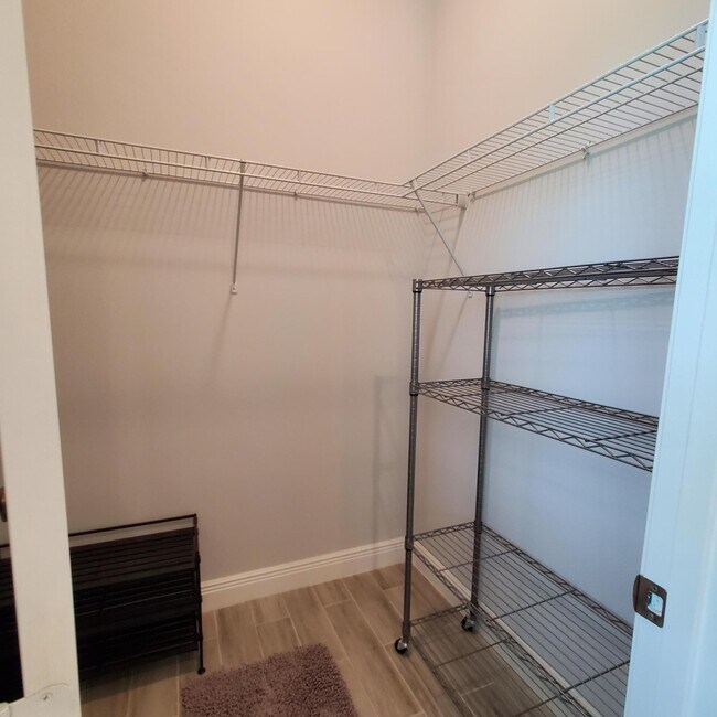 Building Photo - 2161 SE Sunflower St