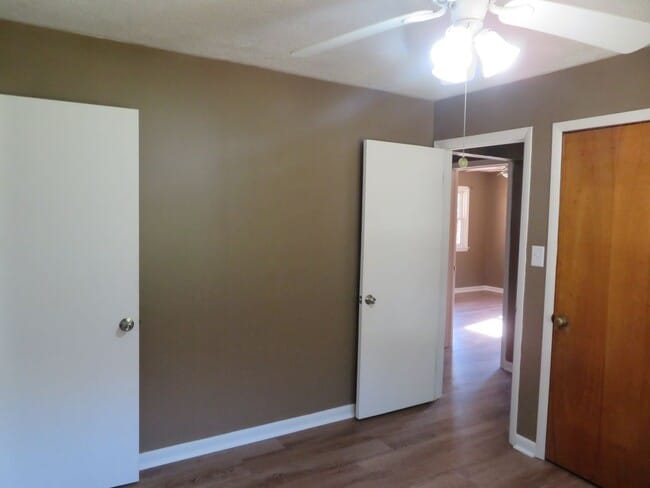 Building Photo - Dinwiddie County