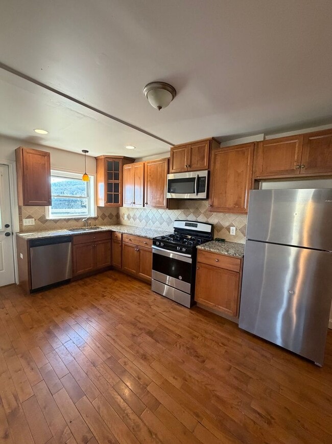 Building Photo - 17 N 24th St