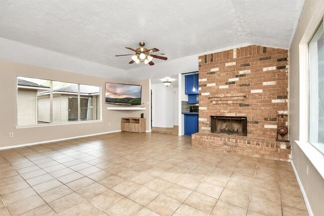 Building Photo - 1207 Martingale Ct