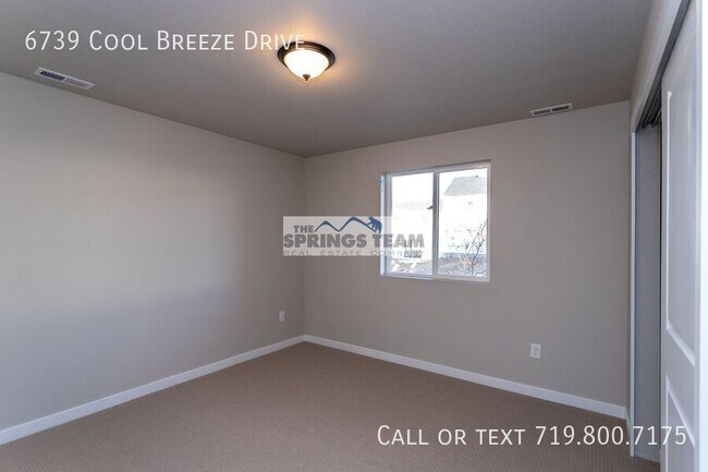 Building Photo - 6739 Cool Breeze Dr