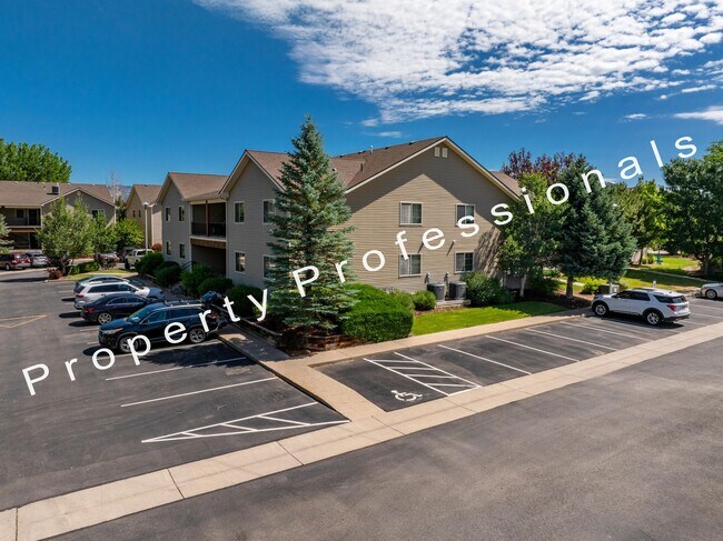 Primary Photo - Wind River Apartment