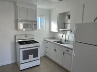 Building Photo - 37245 Locust St