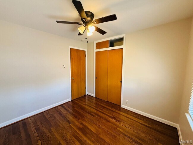 Building Photo - 9720 Gloucester Dr