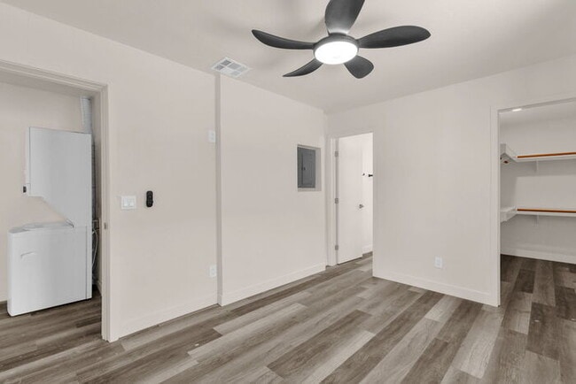 Building Photo - BRAND NEW EVERYTHING IN UPTOWN/BILTMORE AREA