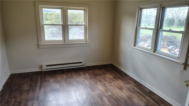 Building Photo - 1640 NY-7