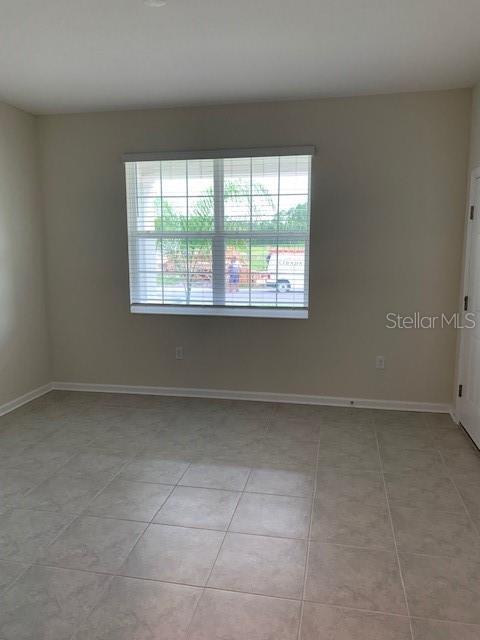 Building Photo - 16452 Champlain St