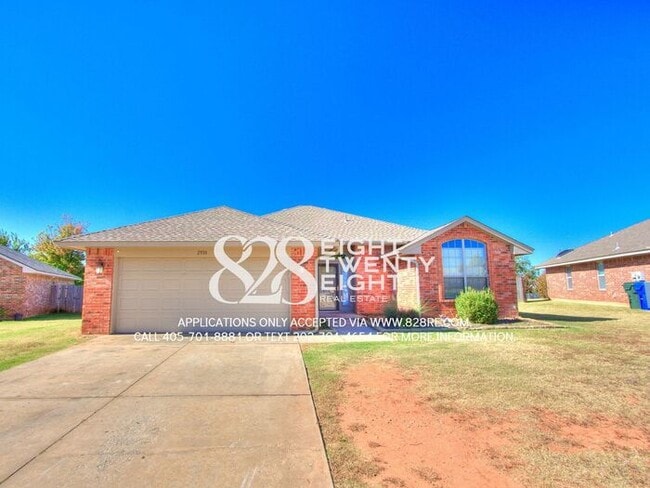 Building Photo - Lovely 3 Bed/2 Bath/2 Car Garage Single Fa...