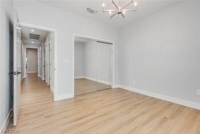 Building Photo - 2508 Sandilands Dr