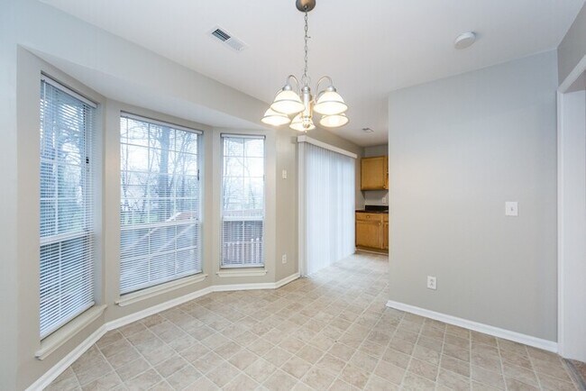 Building Photo - Wonderful 3BD/2BA Open Concept Ranch Home!