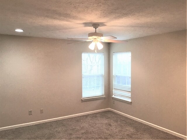 Building Photo - 1247 Turfway Dr