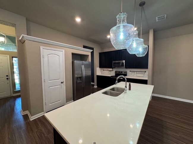 Building Photo - 3012 Samson Dr