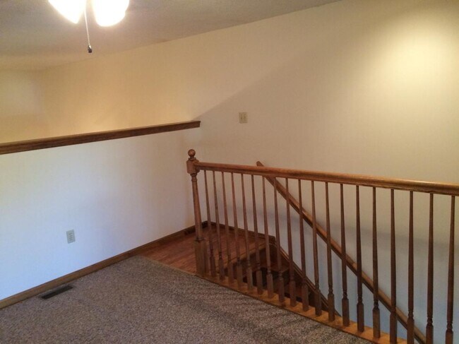 Building Photo - 2-Story, One Bedroom Loft Townhome AVAILABLE JUNE 2026 - Wernersville, PA