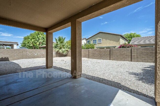 Building Photo - 43476 Caven Dr
