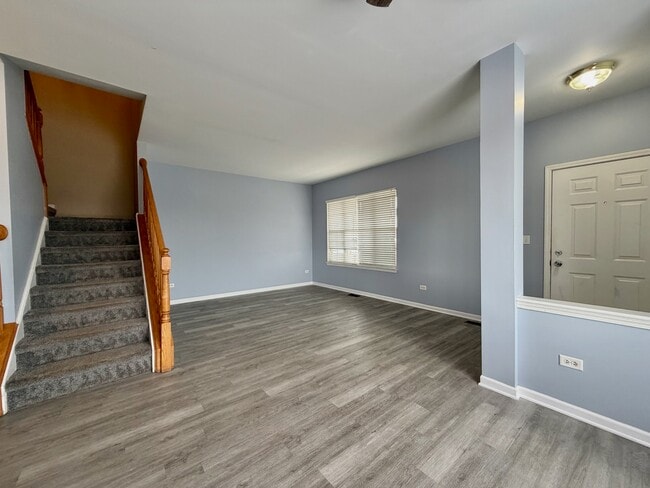 Building Photo - 2479 Montclair Ln