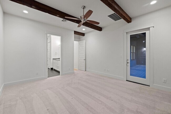 Building Photo - 2217 Sea Biscuit Cove