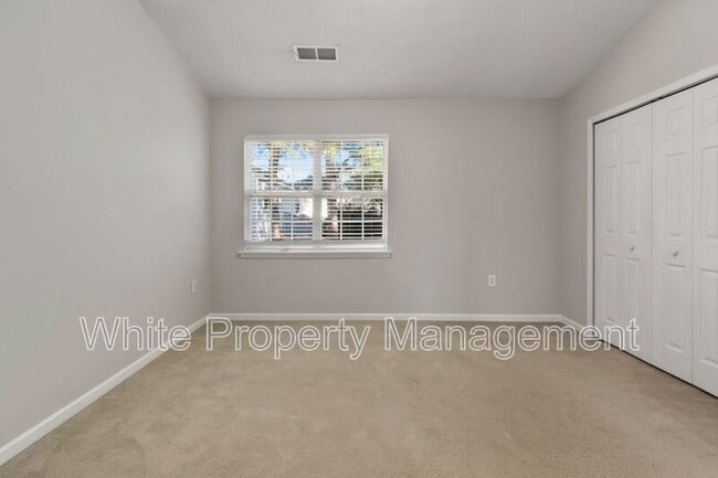 Building Photo - 12311 Bluestem Ln