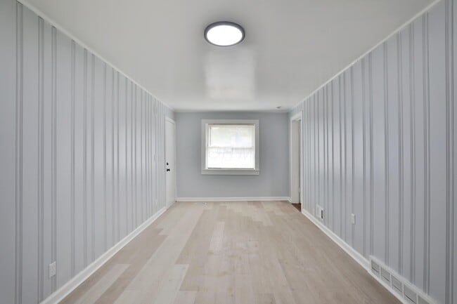 Building Photo - 4474 Starret Rd