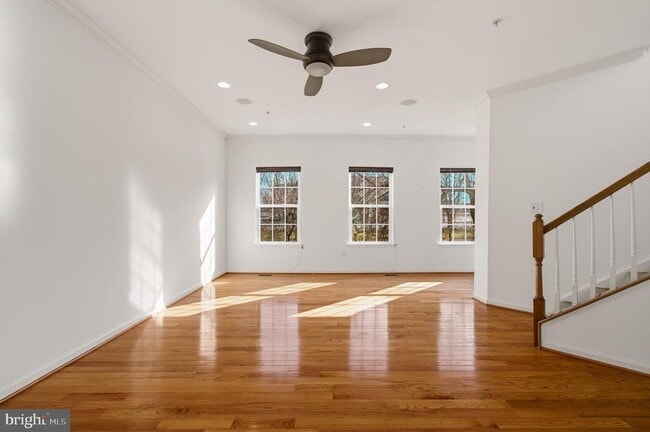 Building Photo - 9421 Aston Villa