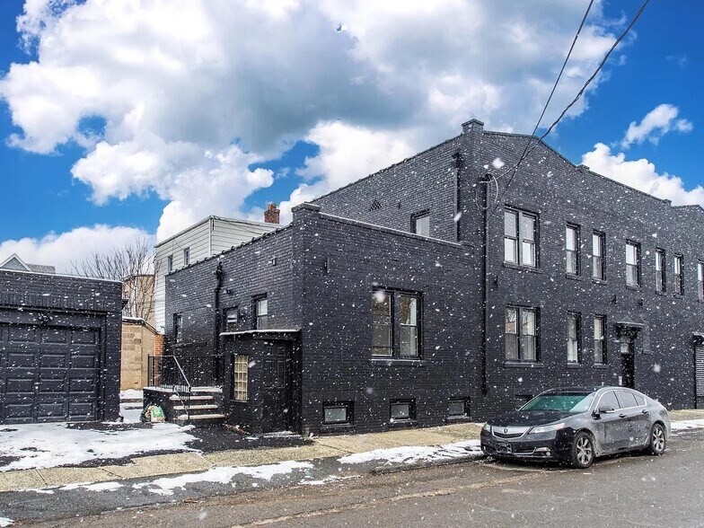 Building Photo - 73 Brookwood St