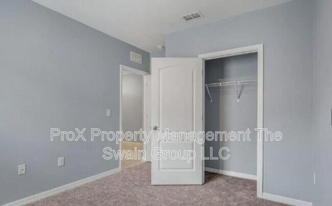Building Photo - 345 Corso Loop